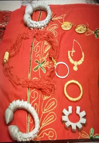 बााःक्िािामा कफाँजाइएिा गहना